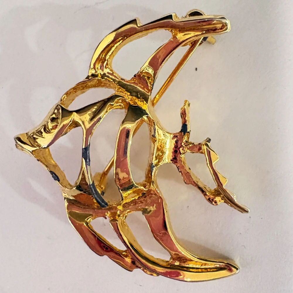 Vintage Gold-Tone fish Brooch